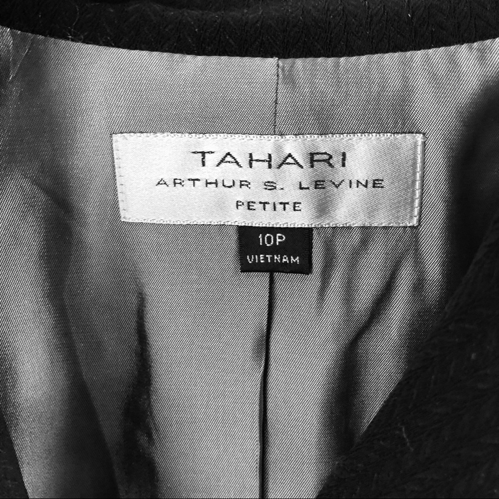 Tahari black cropped herringbone blazer - Picture 5 of 8